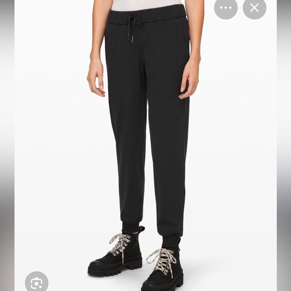 Lululemon On The Fly Jogger Black Size 8